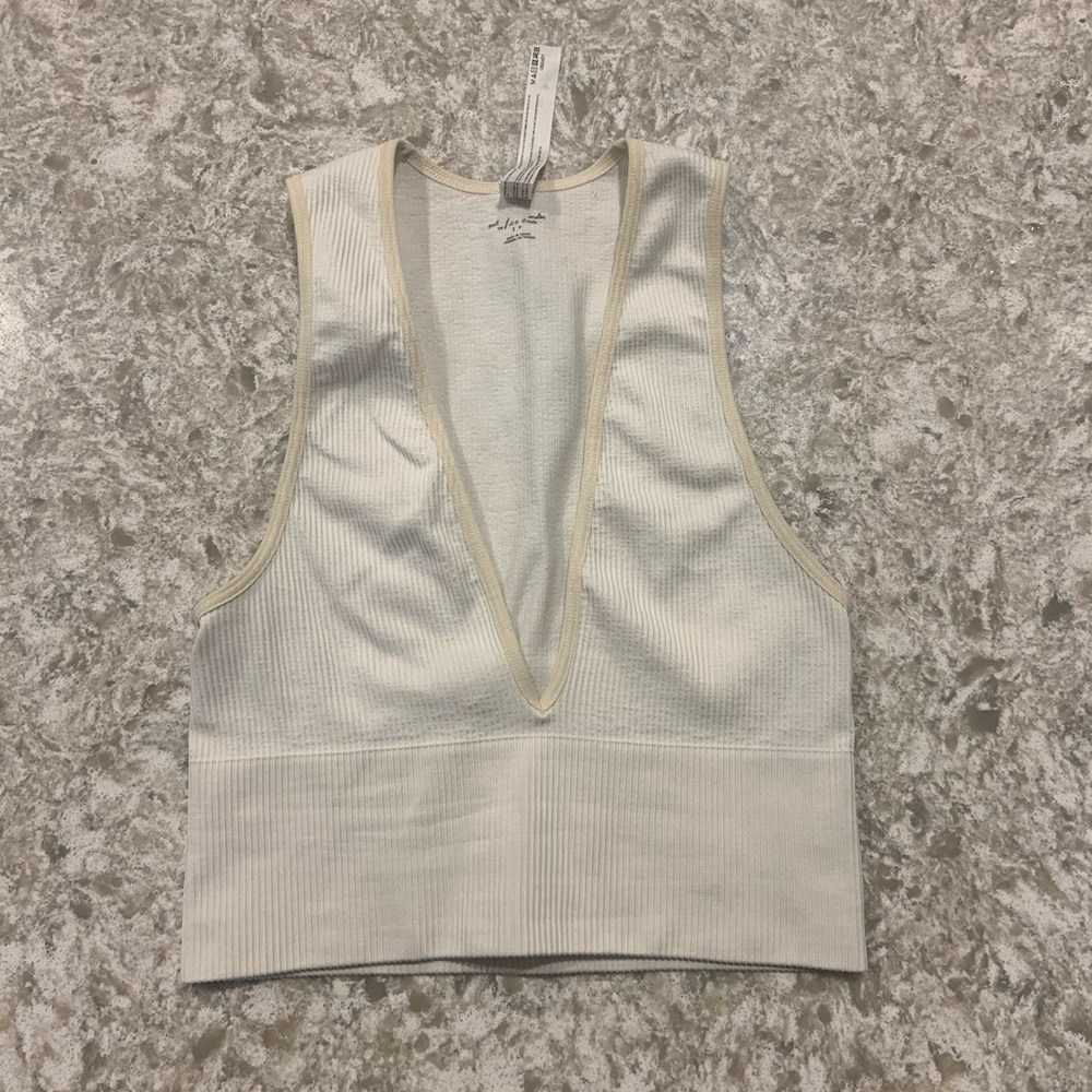 Out From Under Seamless Plunging Bra Top